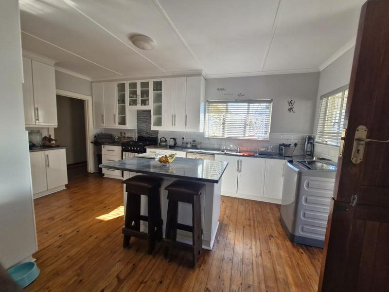 4 Bedroom Property for Sale in Bergsig Eastern Cape